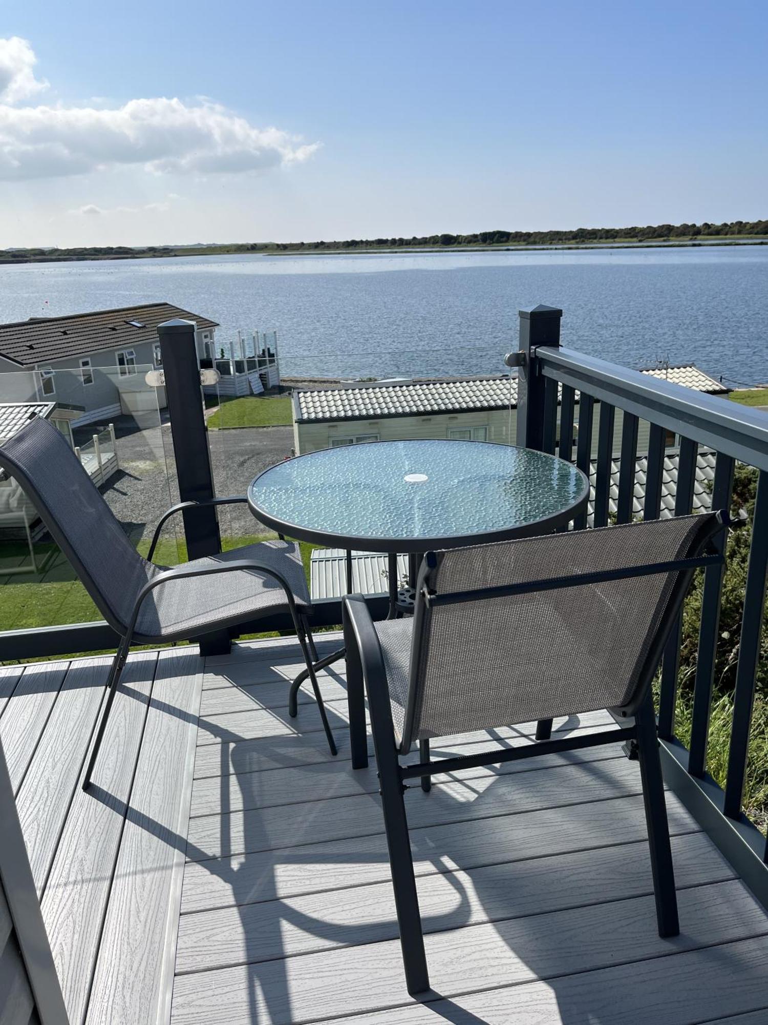 Lake View 92 Millom Ngoại thất bức ảnh